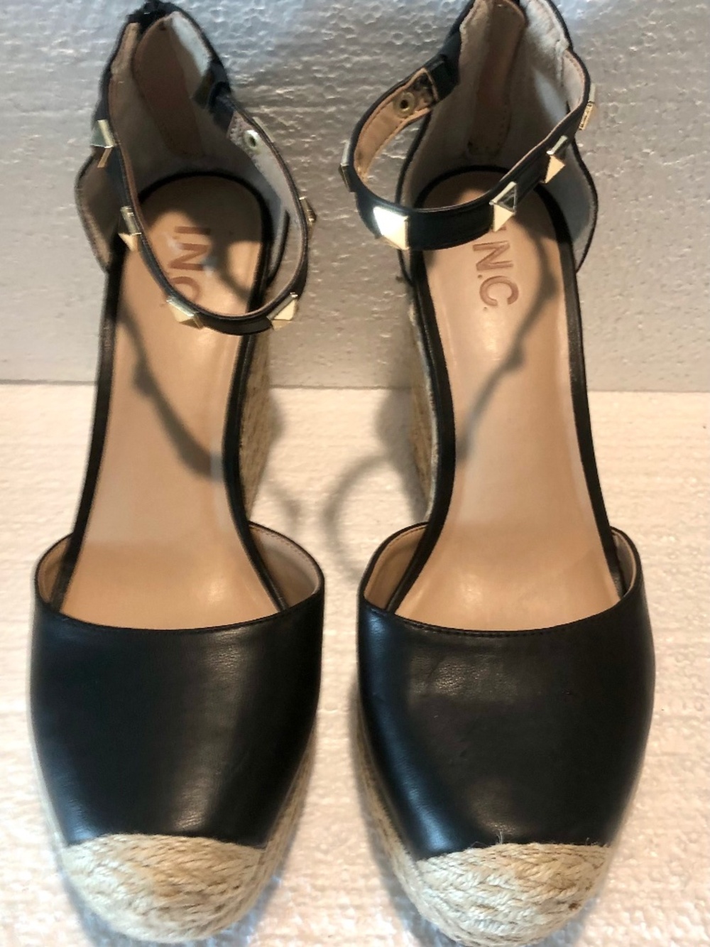 NWT Ladies INC Black Wedge Sandals New in Box